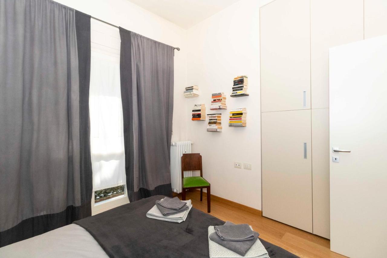 Charming Apartment With Parking! Turin Exterior photo